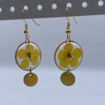 boucles d'oreilles fleur jaune