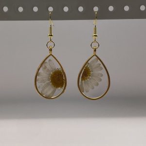 boucles d'oreilles demi marguerite