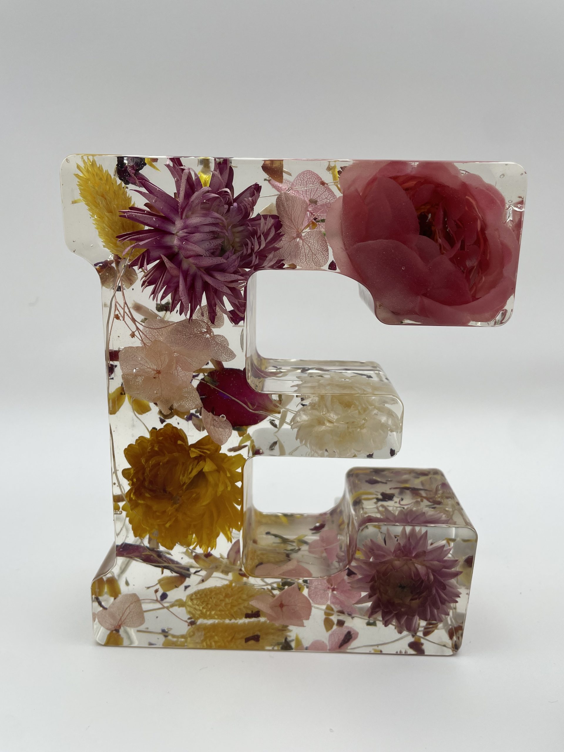 (grande lettre-1.jpg) Grande lettre – Image 1